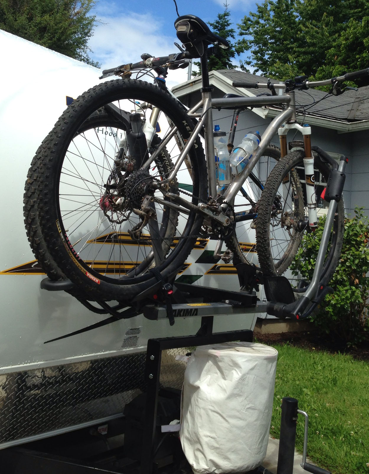 trailer tongue mount bike rack